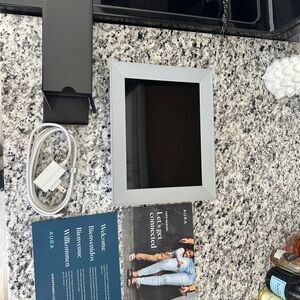 Aura Digital Picture Frame